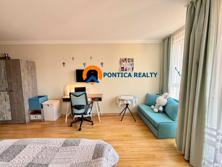 Просторно студио в красив комплекс в Несебър