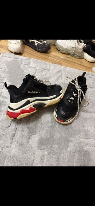 Balenciaga triple s