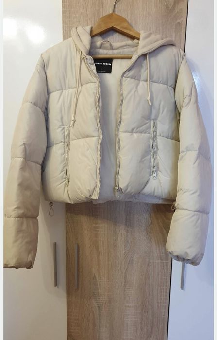 Дамско яке М-L размер