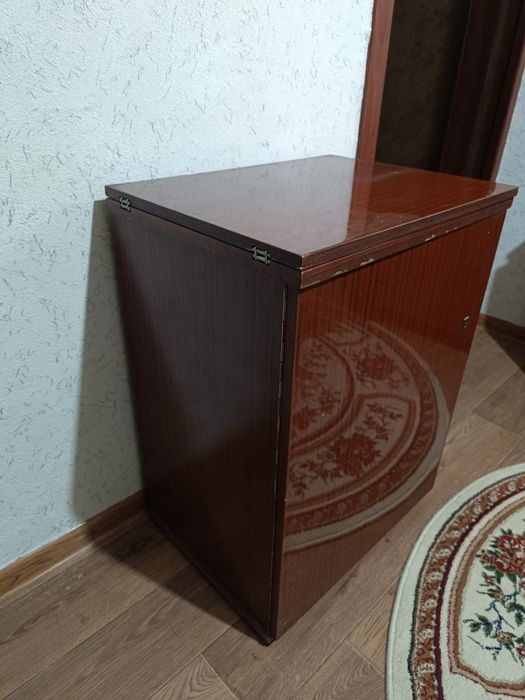 Продается швейная машинка Подольск 142. Состояние отличное