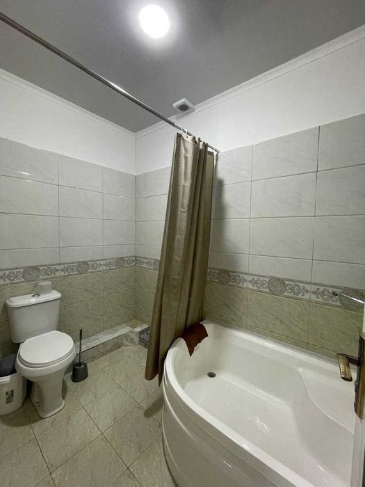 Продаётся 2 этаж дом Яшнабадский район  1,2 сотки 4 комнаты въезд есть