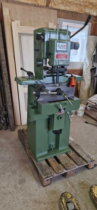 Masina de scobit cu lant mortezat frezat gaurit cepuit