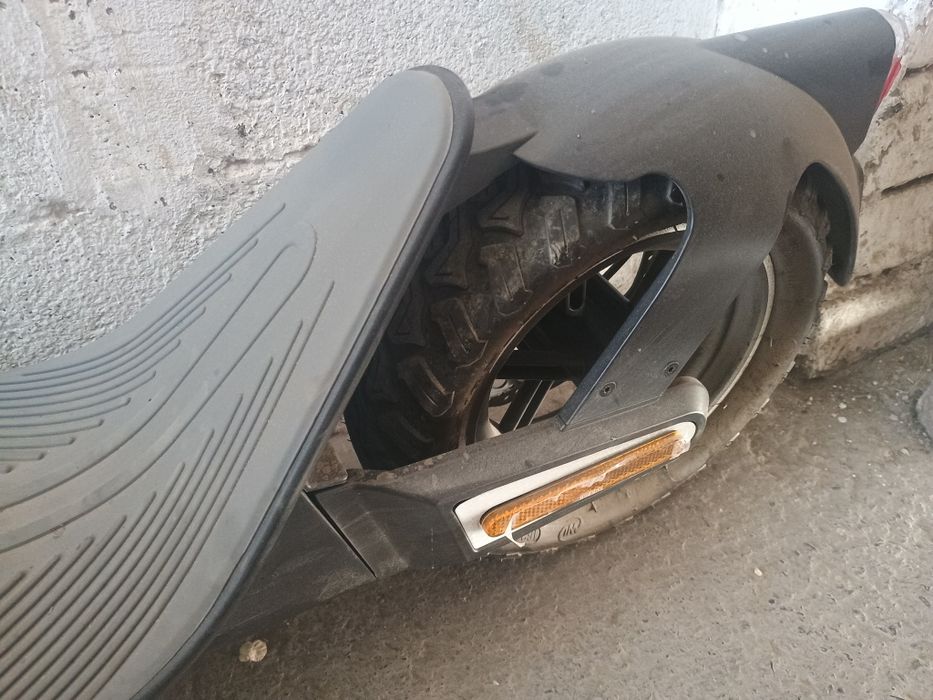 Электросамокат почти новый