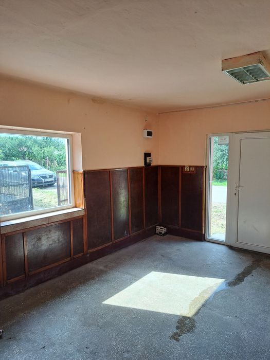 Vand spatiu comercial pretabil ca si casa - Ciocaia