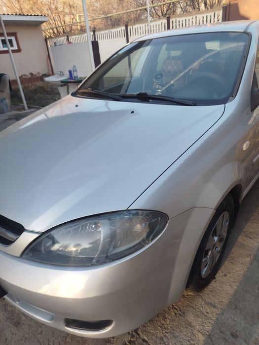 Шевролет лакести