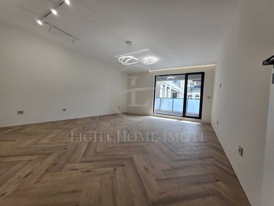 Продава се Тристаен апартамент в Пловдив, Каменица 2 - 113 кв.м за 1921 €/кв.м - Снимка #1