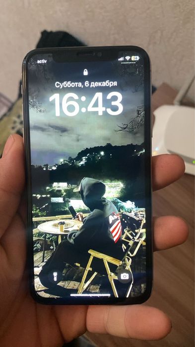 Продам айфон xs