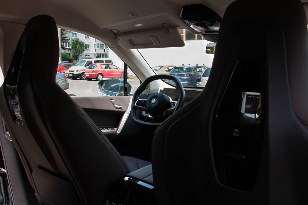 Închiriez BMW iX 2024 & BMW X4 pentru evenimente | Cu Șofer | Premium Events Cars