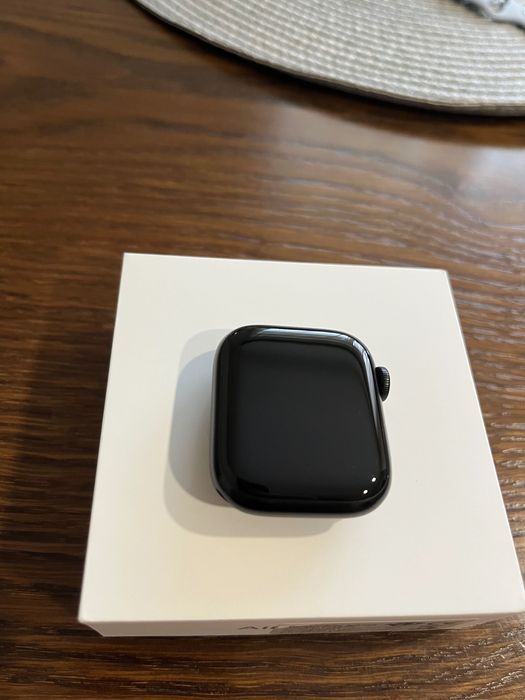 Apple Watch Series 7 2021 GPS, Midnight Aluminium 41mm, Като нов