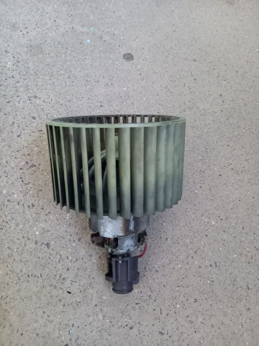 Запчасти на ауди