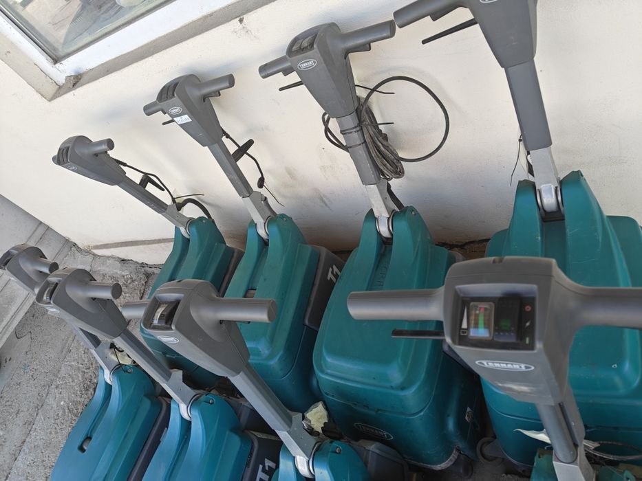 Masini spalat pardoseli Tennant T1 pe baterie sau electrice