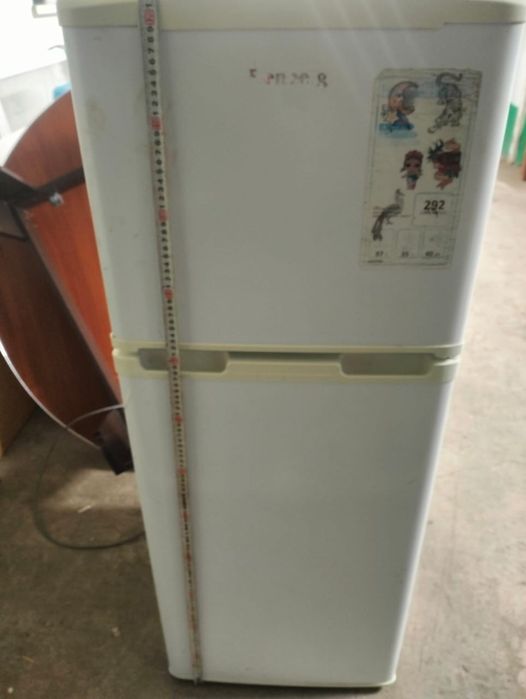 Холодильник Elenberg