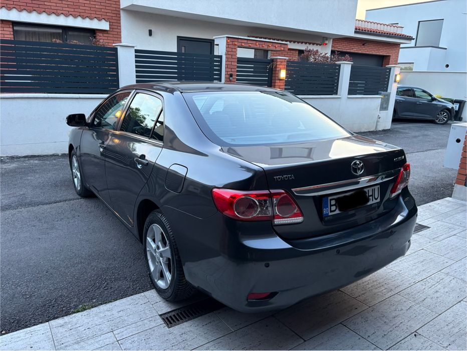 TOYOTA Corolla 2010 — imagine 2