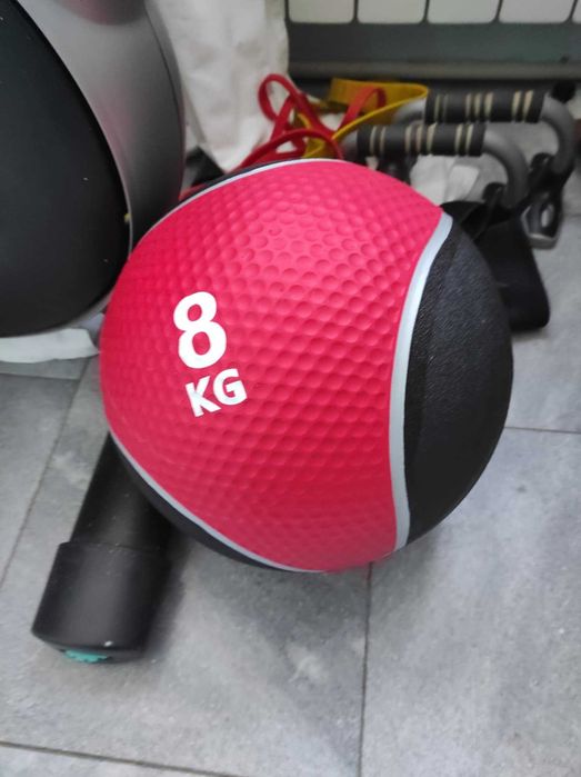 Медицинска топка 8кг