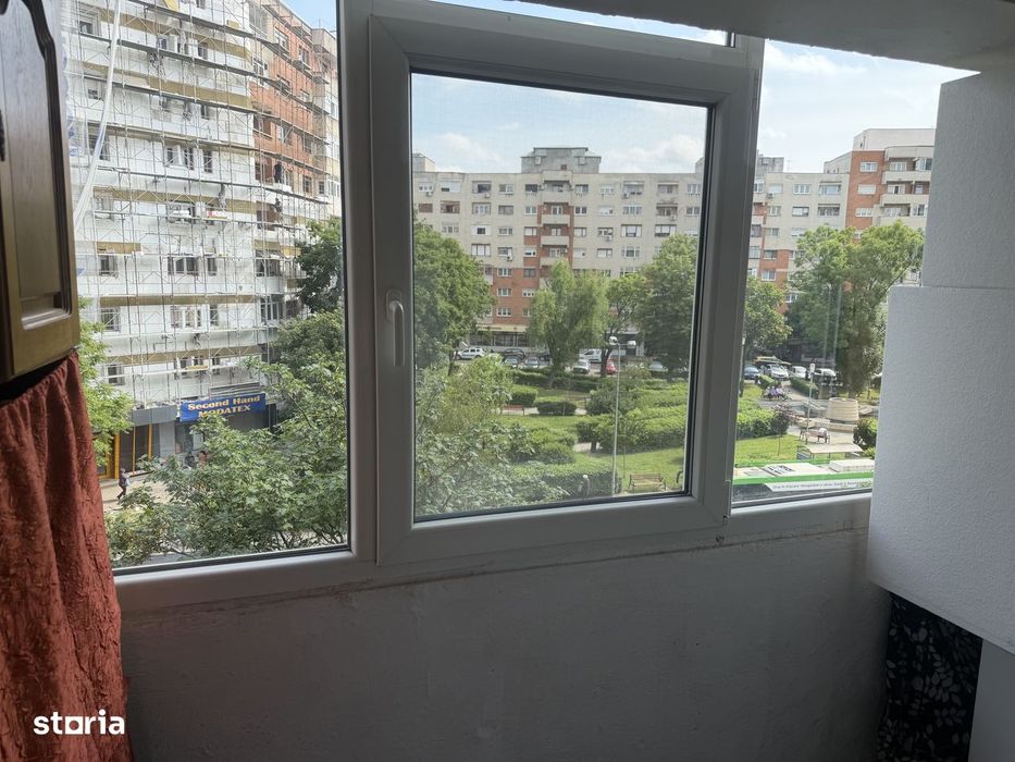Apartament 4 camere, Intrare Micro 17