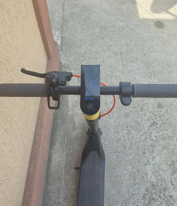 Trotineta electrica xiaomi 4 lite gen 2