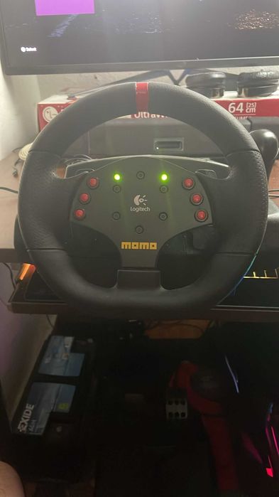 Volan Logitech Momo