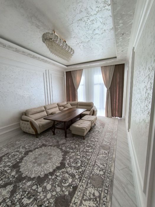 Сдаётся 2х комнатная квартира в центре