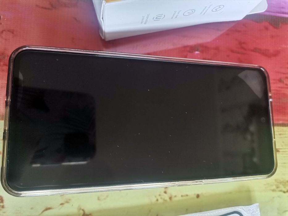 Nokia x30 5G с 21 месеца гаранция без следа от употреба