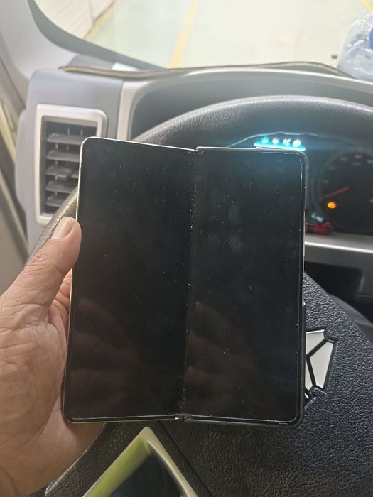 Продам  Самсунг Z fold 4