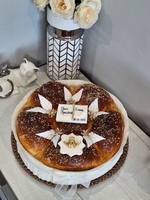 Домашно приготвени питки,мъфини и медени бисквити