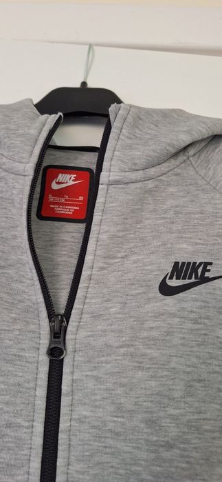 Nike оригинален tech fleece до 165см/С размер
