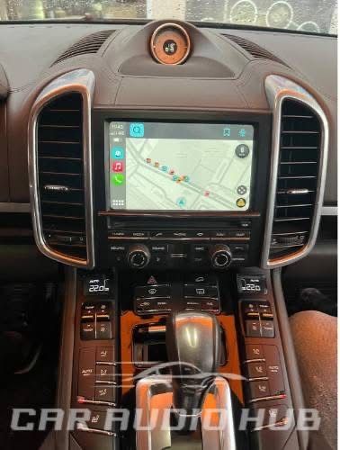 Interfață CarPlay / Android Auto dedicată pentru modelele Porsche