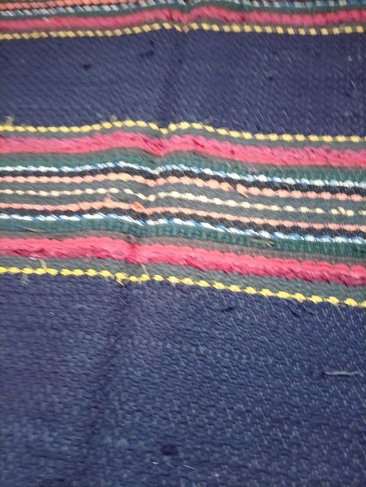 Продавам ръчно тъкана черга