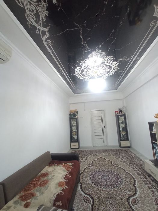 Ассалому алейкум срочно сотилади 4 хонали квартира