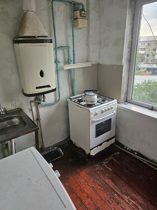 Продам 2 х комнатную Жангелдина