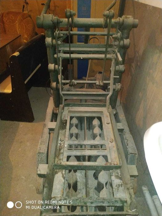 Шлакоблочный станок