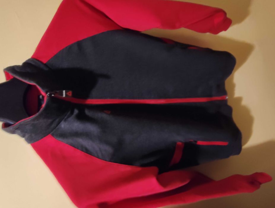 Екип Суичър и клин  Reebok в червено и тъмносиво за момче 140 см.