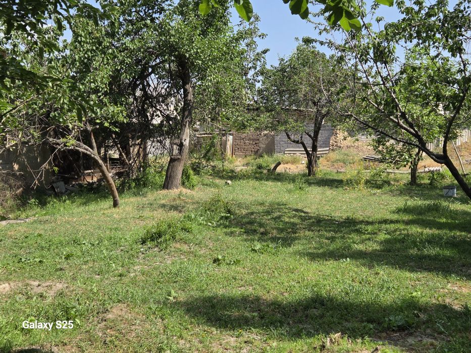 Ер сотилади гулбоғ да