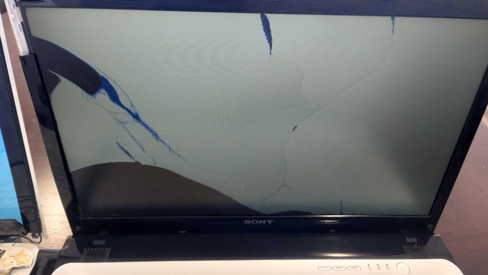 [ БАРТЕР > SONY Vaio SVE / SONY Vaio SVF / 2 Броя работещи лаптопи