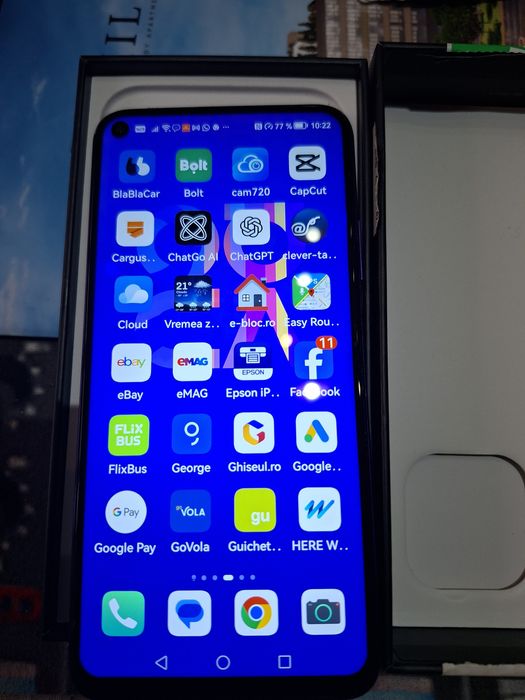Telefon aproape nou cu incarcator