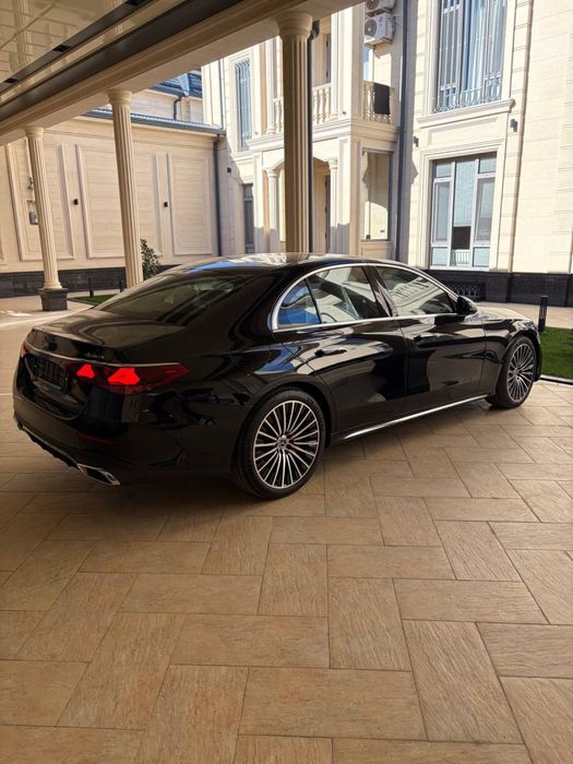 Mercedes-Benz E300 w214