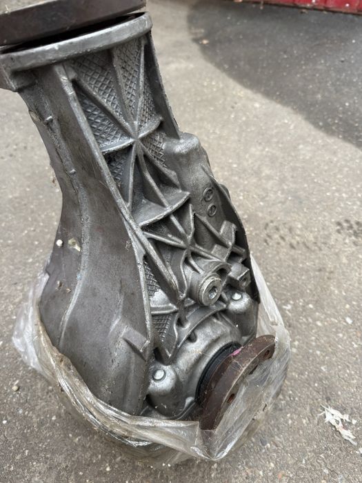 Grup diferential Audi , perfect functional cu ulei nou pret negociabil