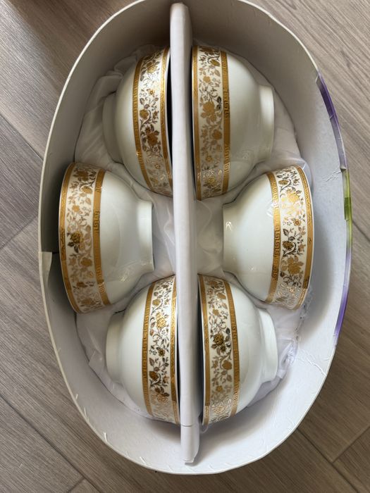Чайный сервиз , кесе