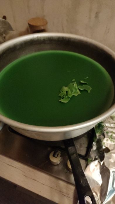 Воск цветной пчелиный