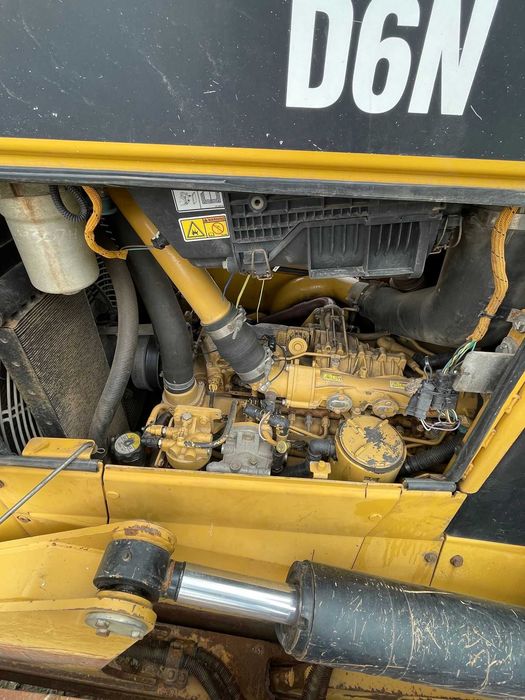 Inchiriez  vind Buldozer CAT D6N an 2014 Caterpillar