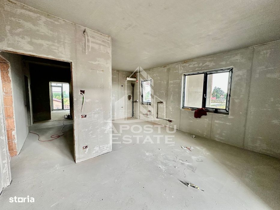 Apartament cu 3 camere, 2 bai, etaj 1, zona Lidl din Giroc