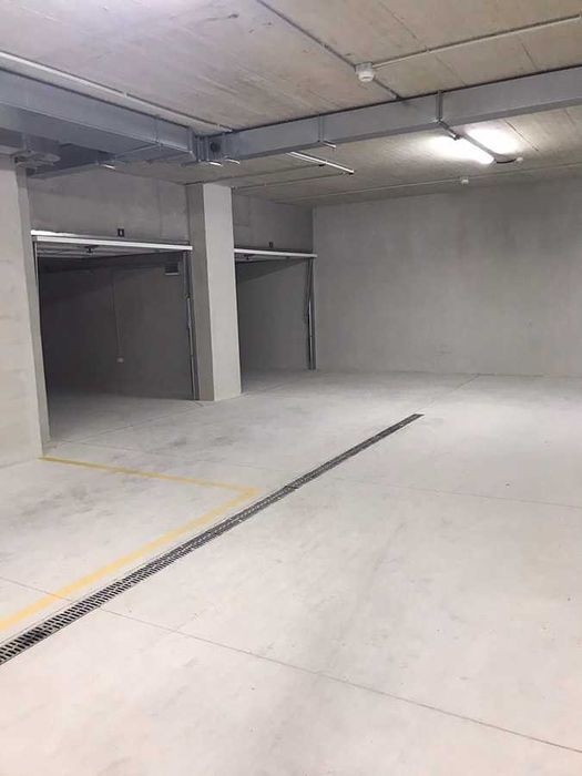 Дава се под наем Гараж / Паркомясто в София, Център - 20 кв.м за 112.2 € - Снимка #1