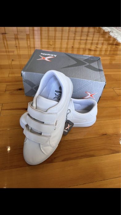 Кроссовки скидка