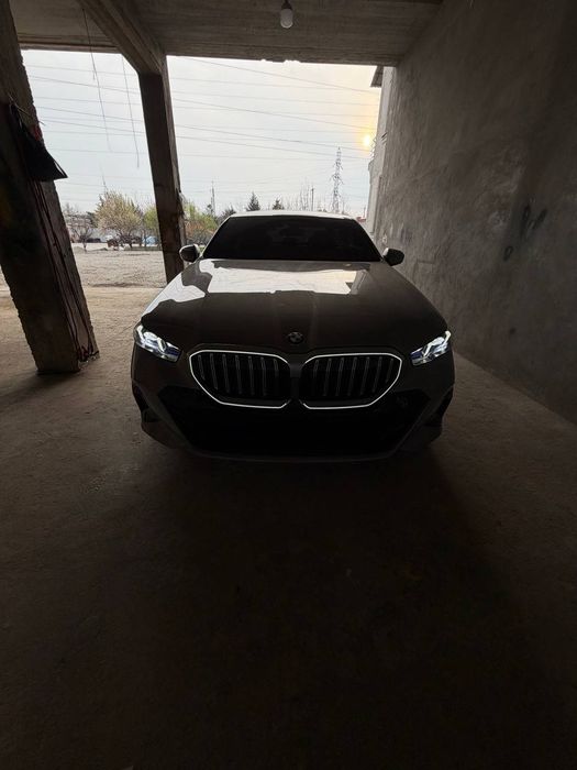 BMW520I 2025 YIL 8000 yurgan