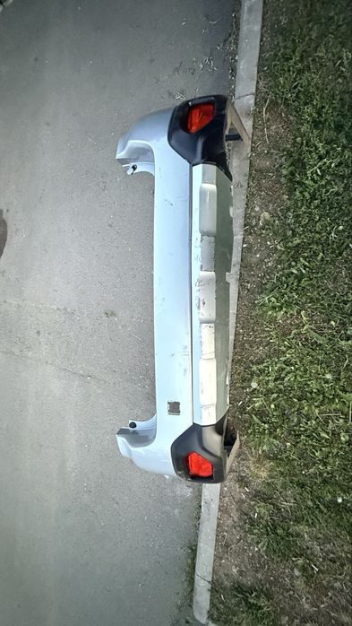 Продам бампер на Subaru