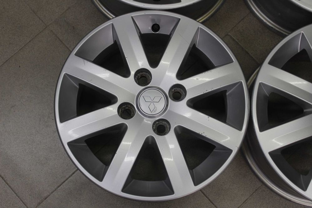 Джанти 15" 4х114,3 Mitsubishi Colt