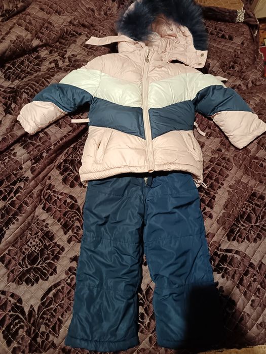 Продам детский зимний комбинезон