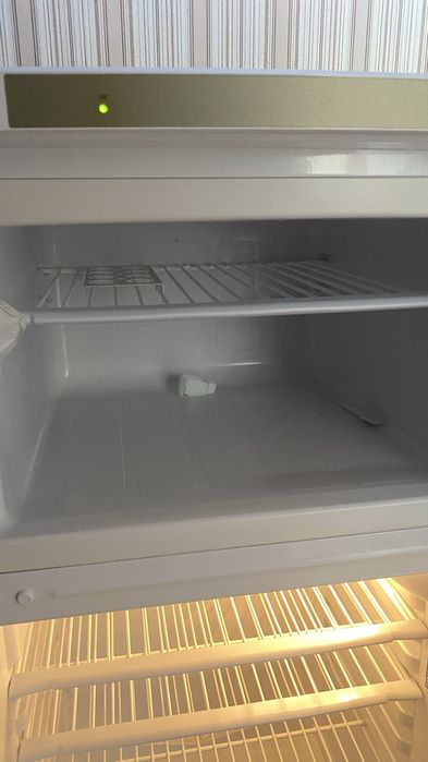 Холодильник , indesit