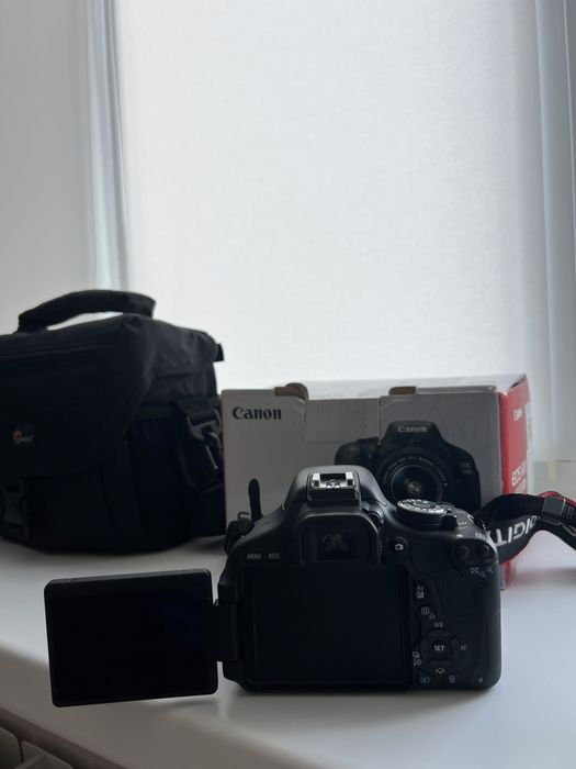 Фотоапарат Canon