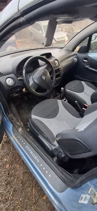 Dezmembrez Citroen C3 pluriel  1,4  2005